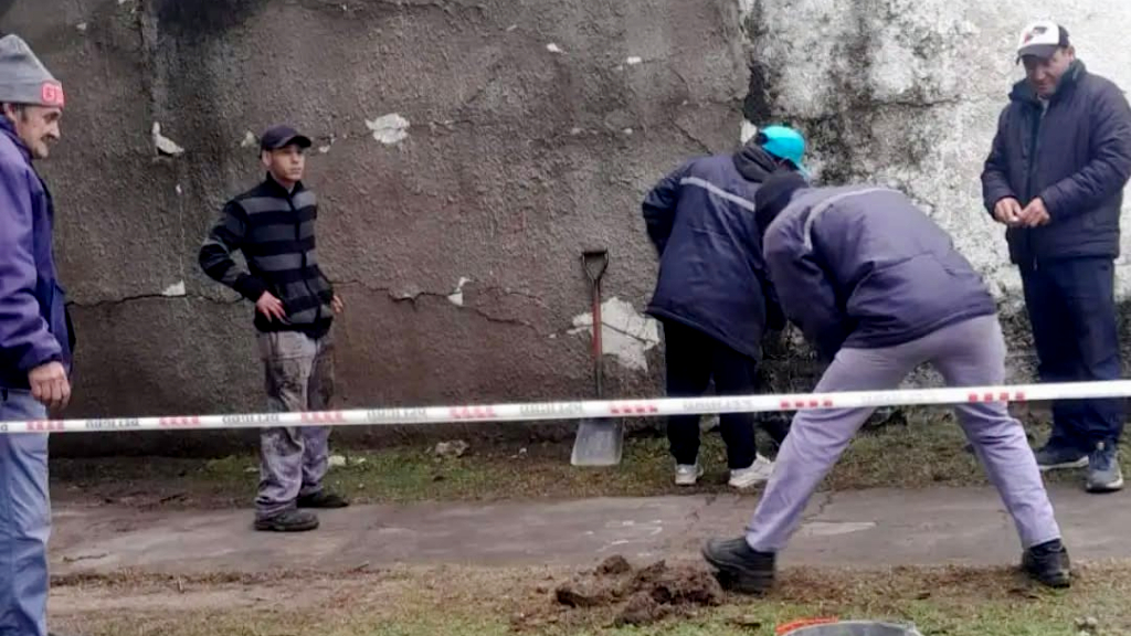 Se derrumbó un sector del muro del Cementerio