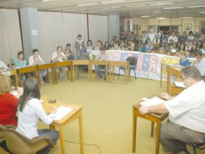 El Concejo recibió a los vecinos de Cantera 25 por la Defensa Norte