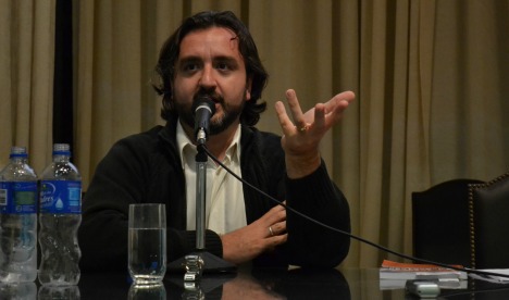 Bracco presentó su libro “El informe Domenicone, la avanzada neoliberal en Entre Ríos”