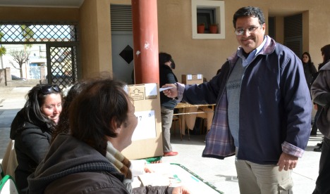 El precandidato a senador por la 