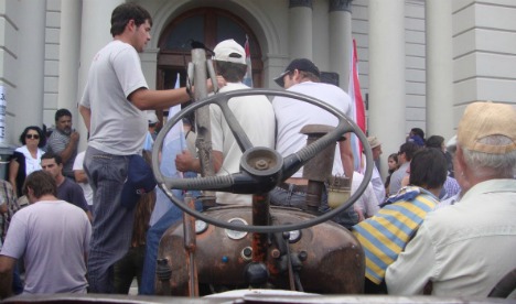 Parte del agro vuelve a marchar contra el inmobiliario rural