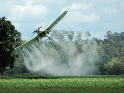 Agroquímicos: buscarán sancionar la ley en diciembre