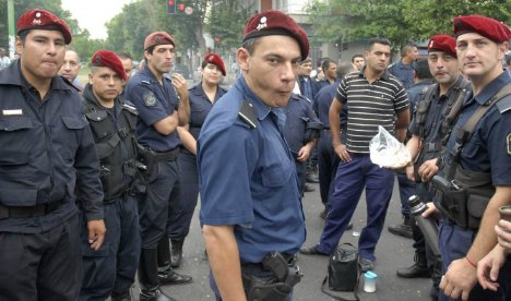 Chaco: el Gobernador dio marcha atrás con el acuerdo con los policías porque fue 