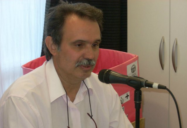 “A partir de ahora las candidaturas son del FAU, no de la UCR”, definió Vázquez