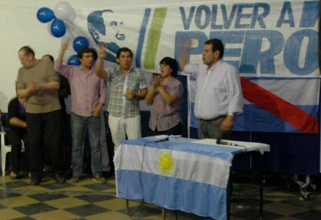 El Bisognismo lanzó su agrupación “Volver a Perón” y le disputa al Schepenismo el 2015