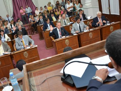 Reunión de comisiones y sesión esta semana