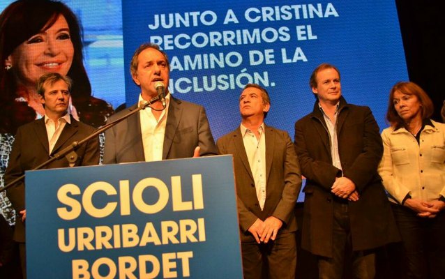 Scioli dijo que en la provincia las cuestiones las define con Urribarri: “Es el jefe”, señaló