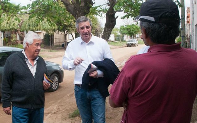 Ruíz Orrico, por los barrios: “Vamos a escuchar sus diferentes problemas”