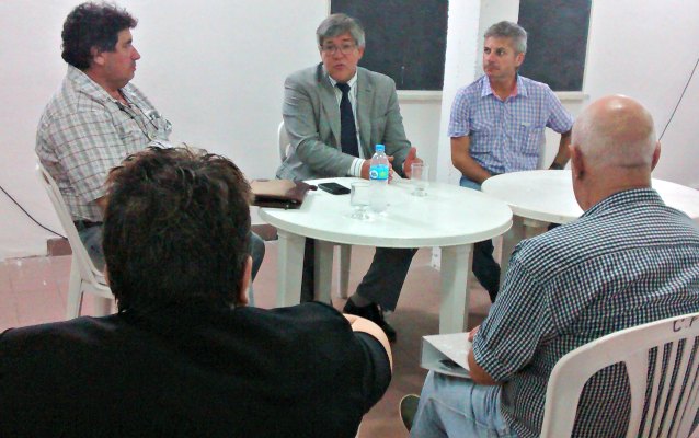 Los municipales recibieron al titular del Iosper