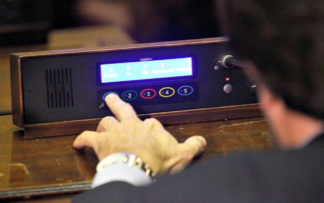 Diputados: Llegaría el voto electrónico