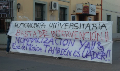 Uader: Estudiantes exigen 