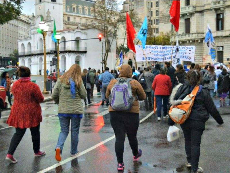 Uruguayenses presentes en la “Marcha de la Resistencia” de Las Madres