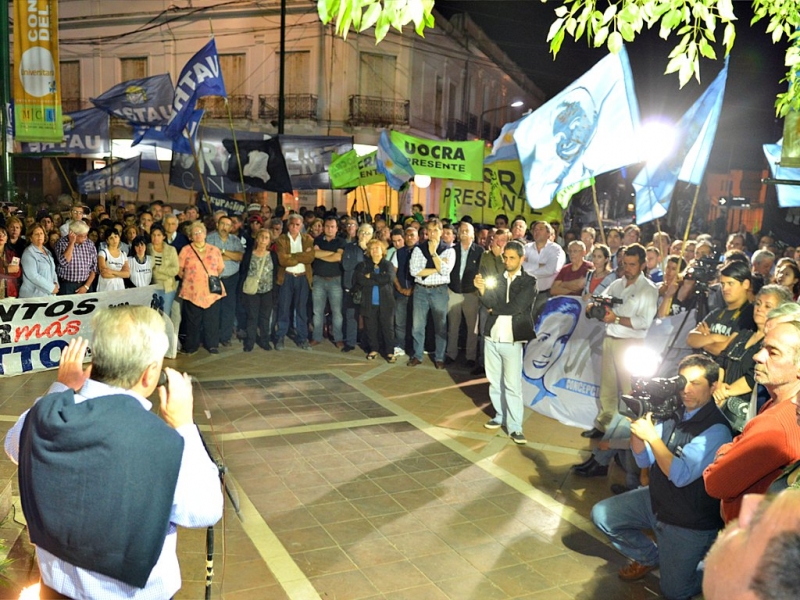 Acto del PJ uruguayense ante más de 600 personas por el Día de la Lealtad