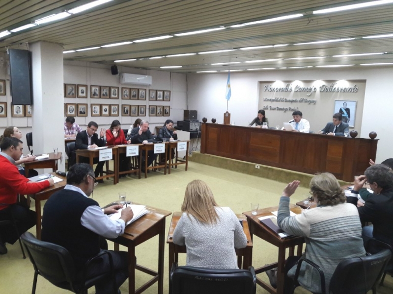 Una resolución del Concejo Deliberante dejó en offside al PS en su cruzada contra Lauritto