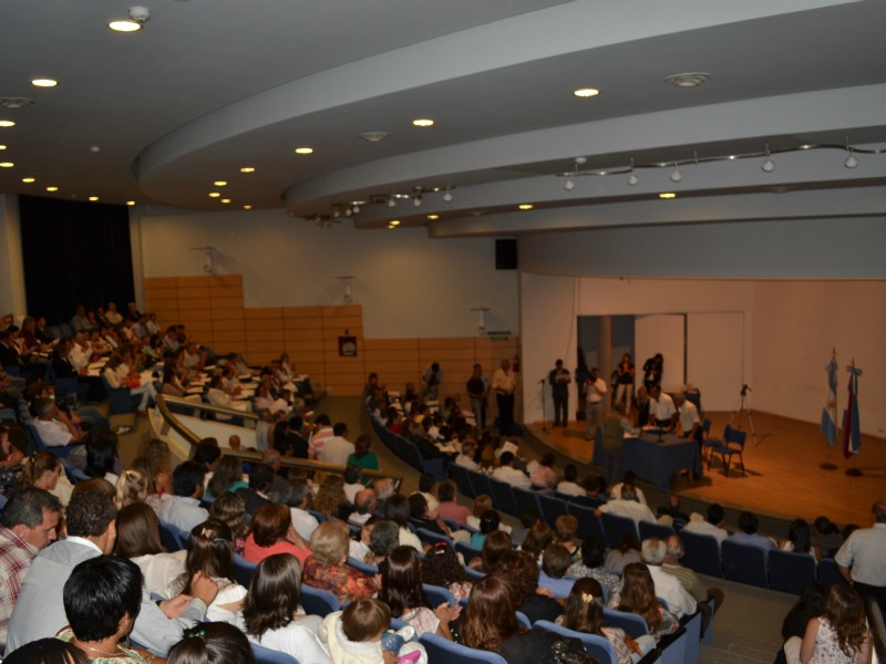 Acto en el auditorio Carlos María Scelzi - Imagen: Babel, Clara Chauvin