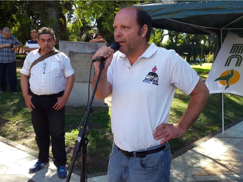 La Carpa Blanca docente “estará todo el tiempo necesario