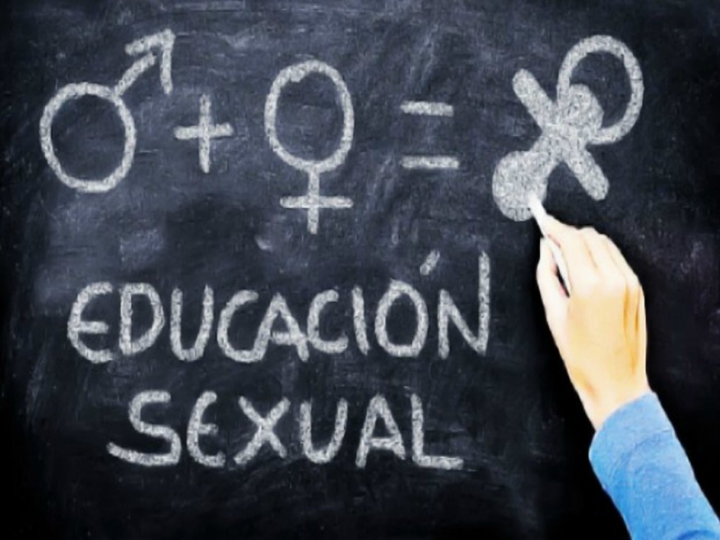 Lena busca que la enseñanza de educación sexual sea obligatoria