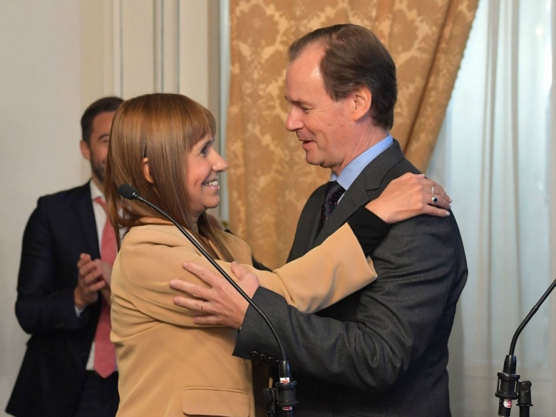 Bordet puso en funciones a Sonia Velázquez, la flamante ministra de Salud